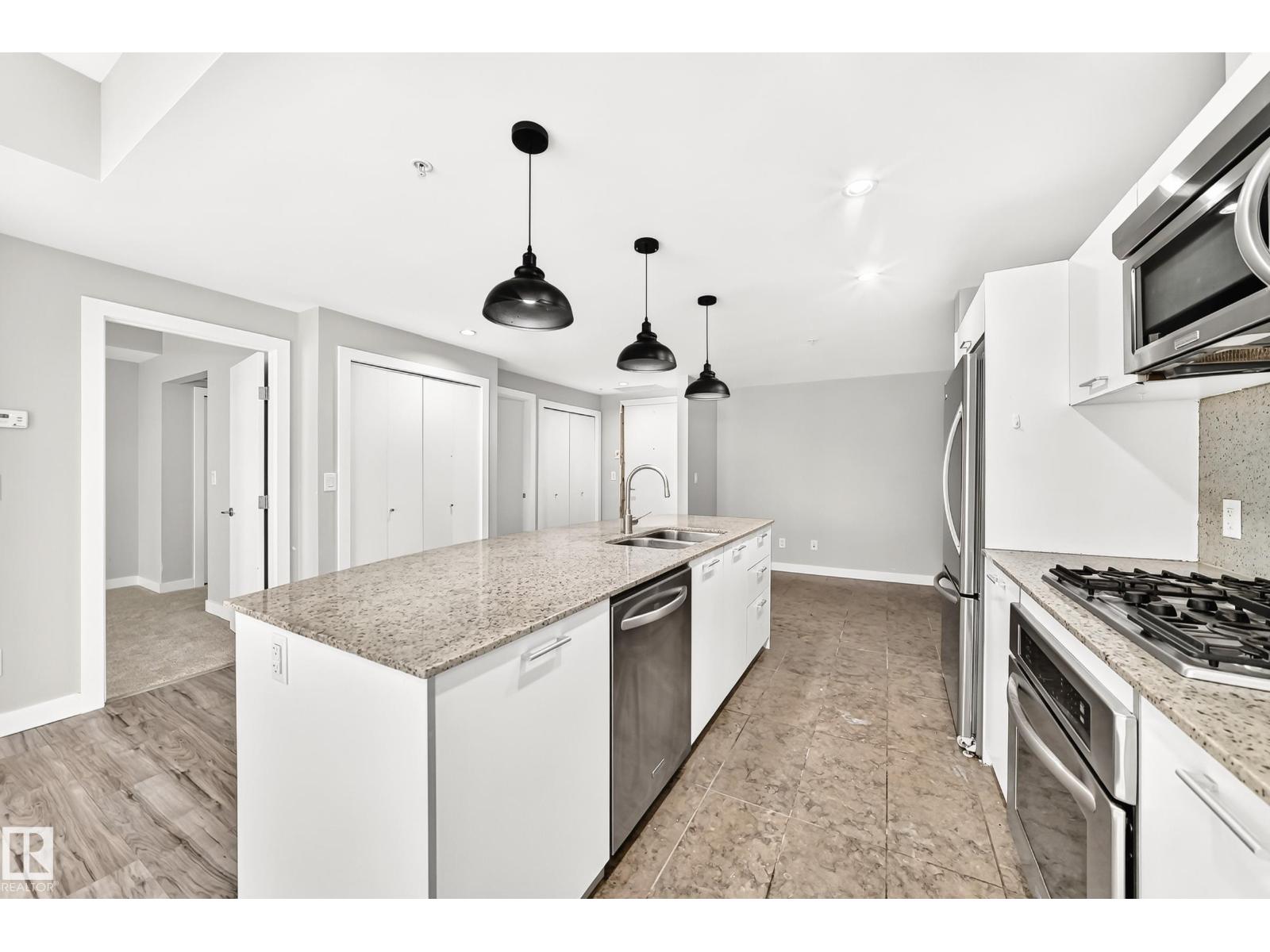 #215 2510 109 ST NW — photo 11