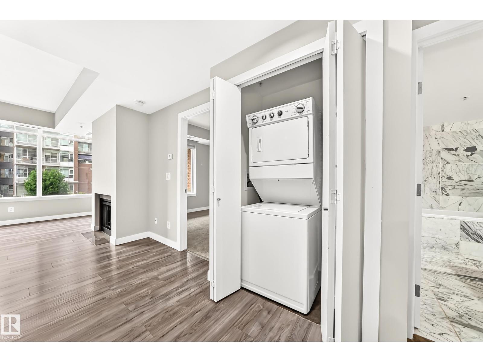 #215 2510 109 ST NW — photo 37