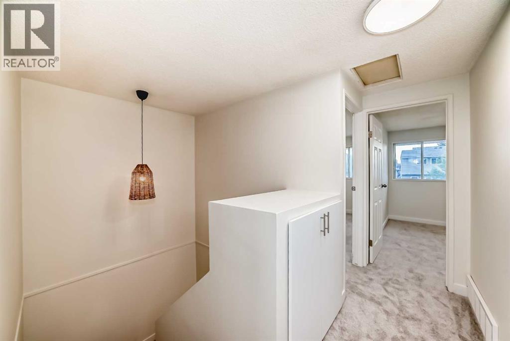 #32 1515 Falconridge Drive NE - 25