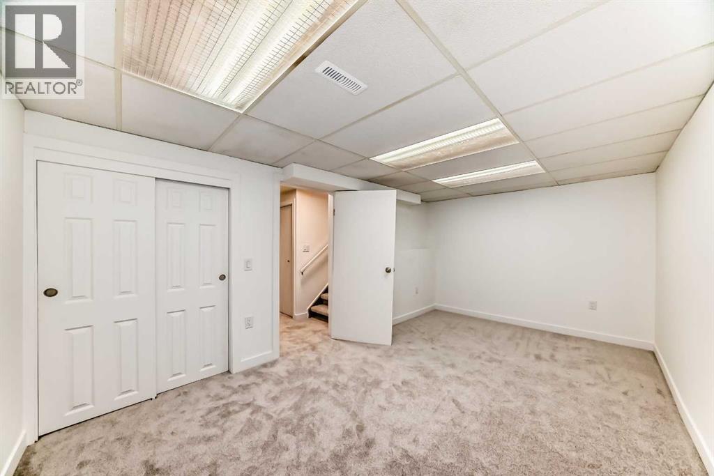 #32 1515 Falconridge Drive NE - 33