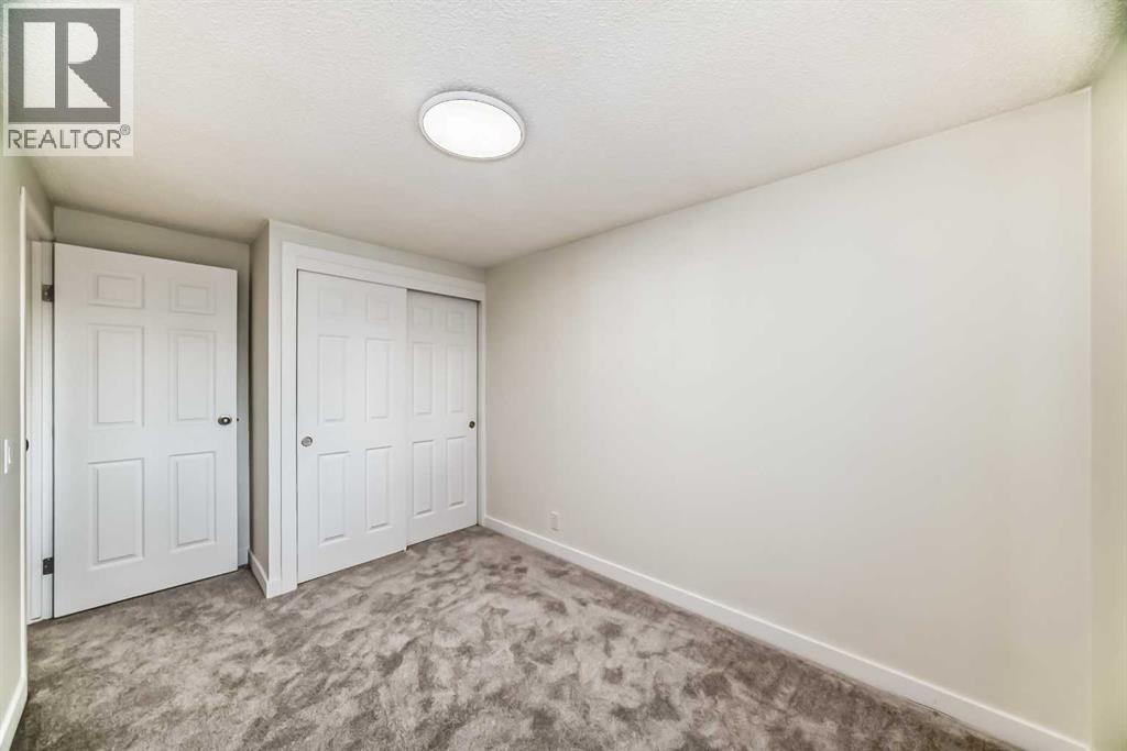 #32 1515 Falconridge Drive NE - 20