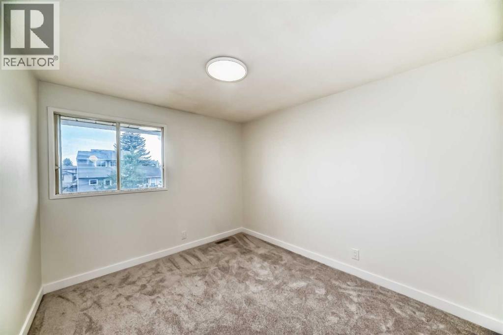 #32 1515 Falconridge Drive NE - 21