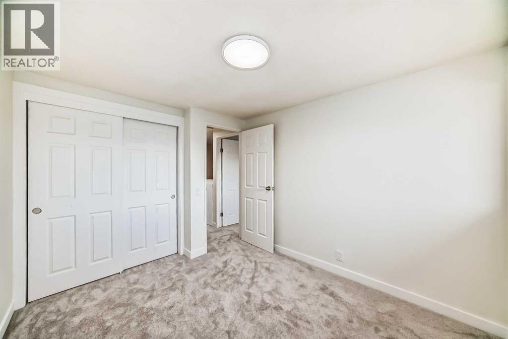 #32 1515 Falconridge Drive NE - 23