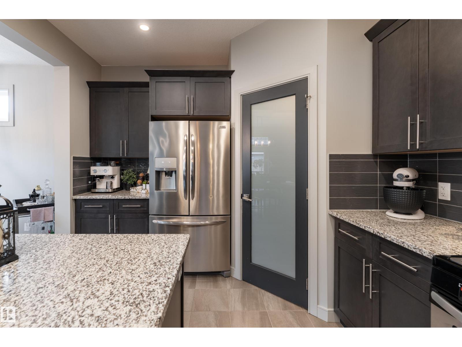 7038 172A AV NW - 15