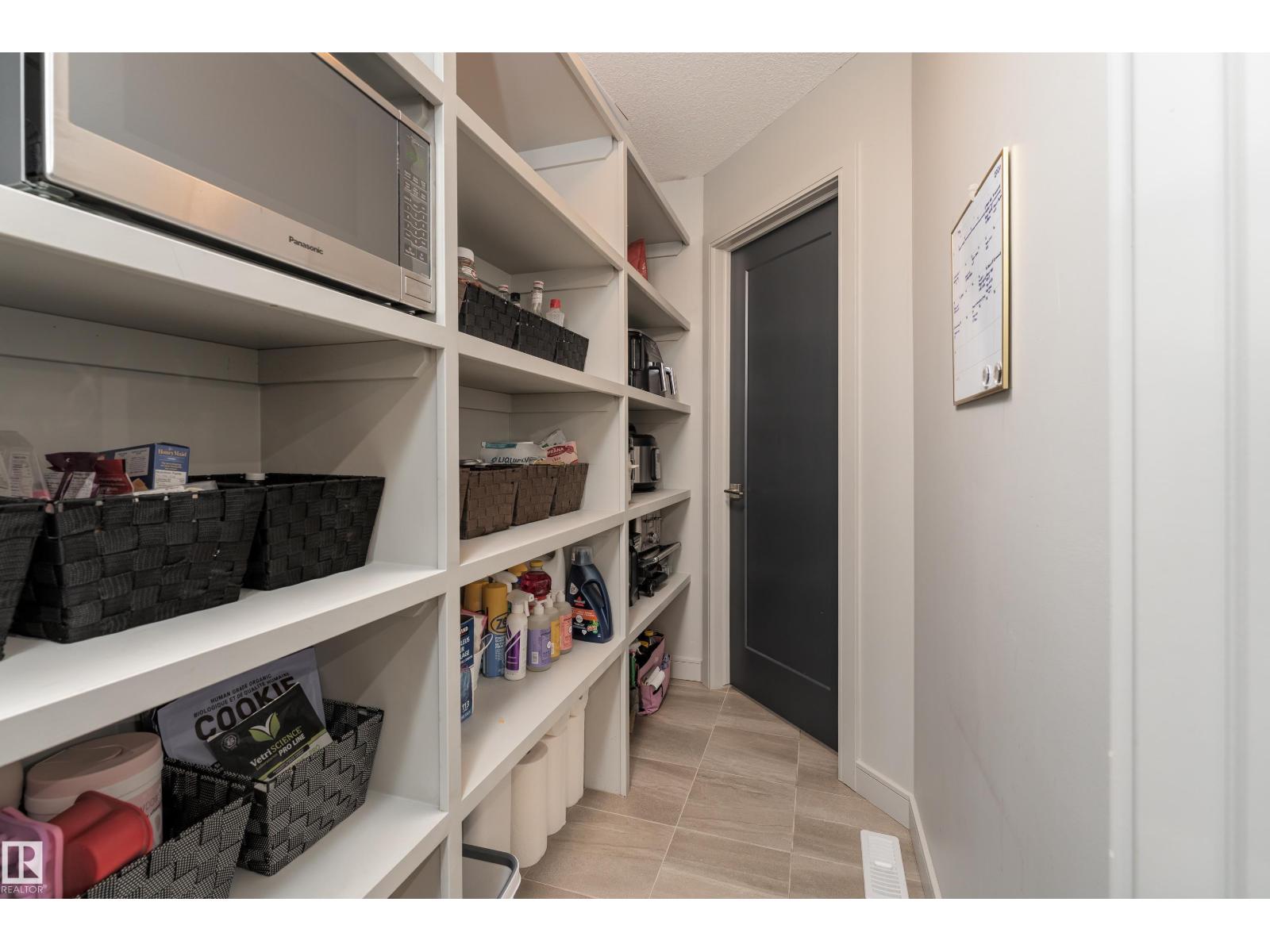 7038 172A AV NW - 17
