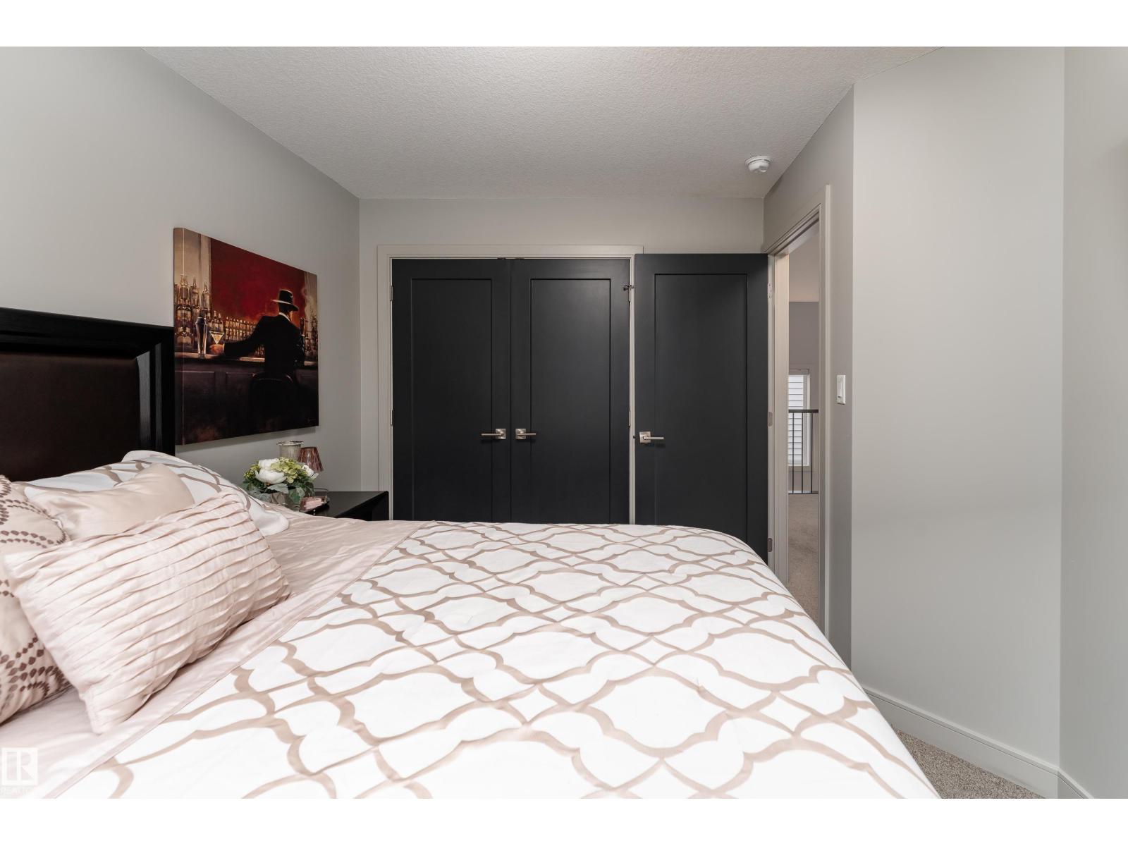 7038 172A AV NW - 29