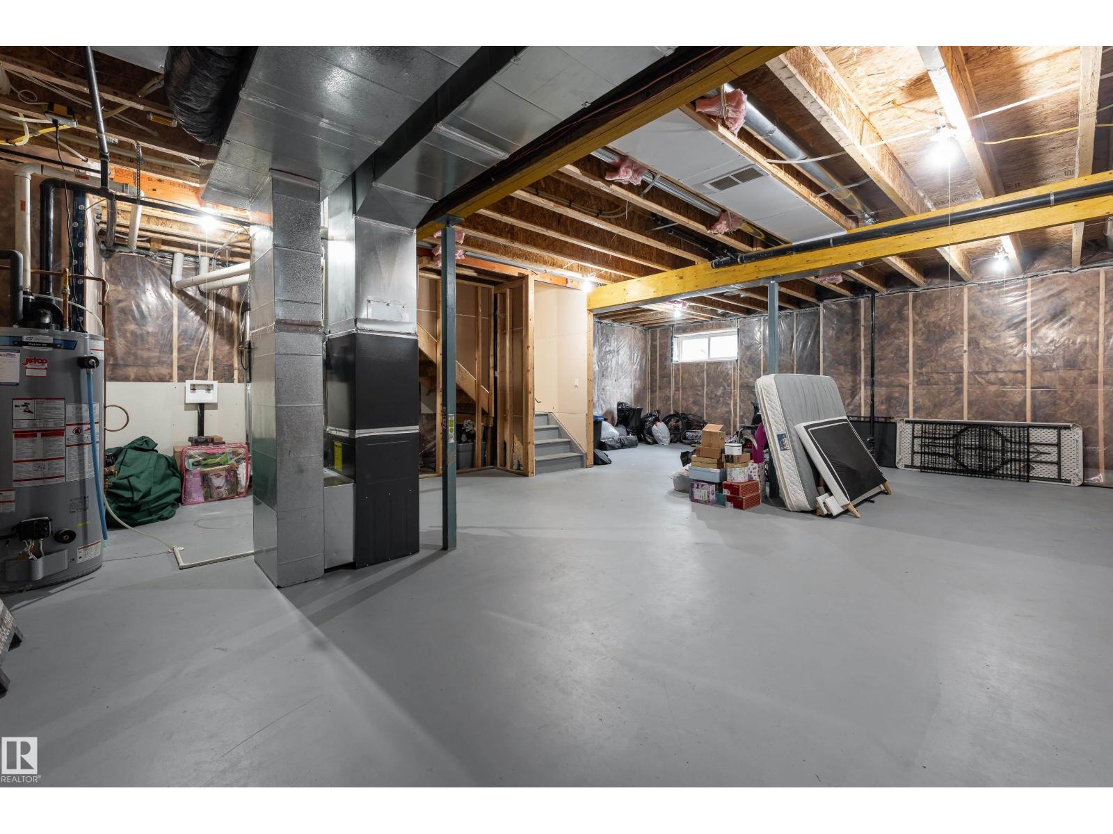 7038 172A AV NW - 37