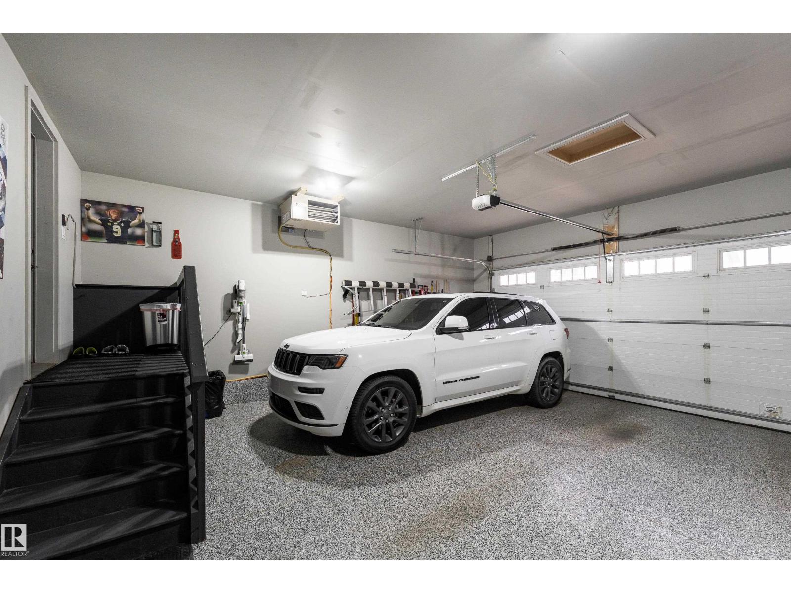 7038 172A AV NW - 39