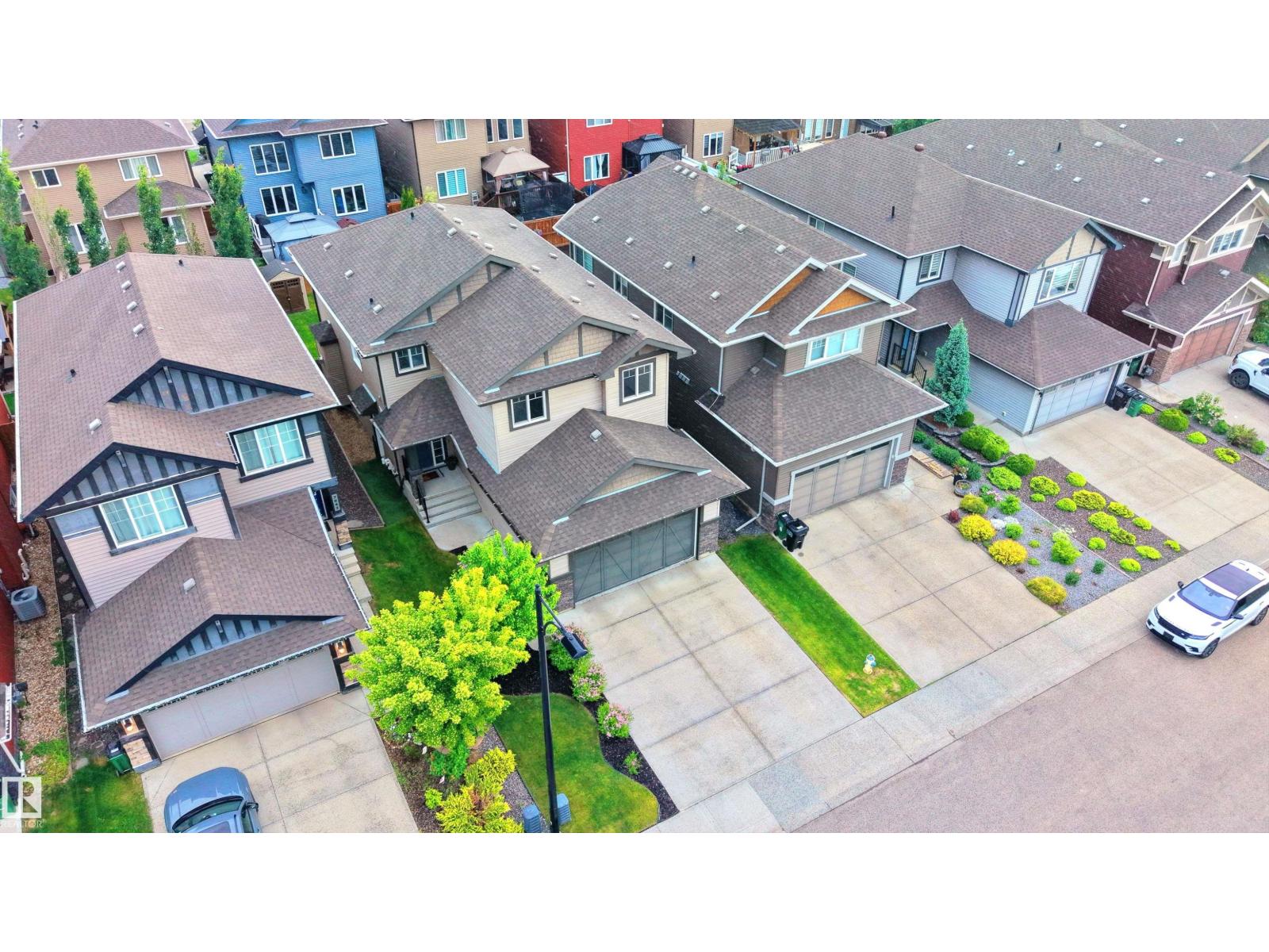 7038 172A AV NW - 49