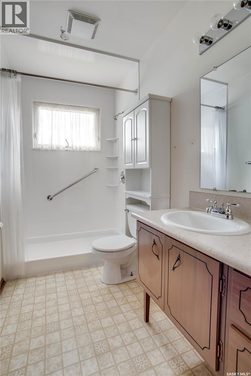 1701 Prince of Wales AVENUE — photo 15