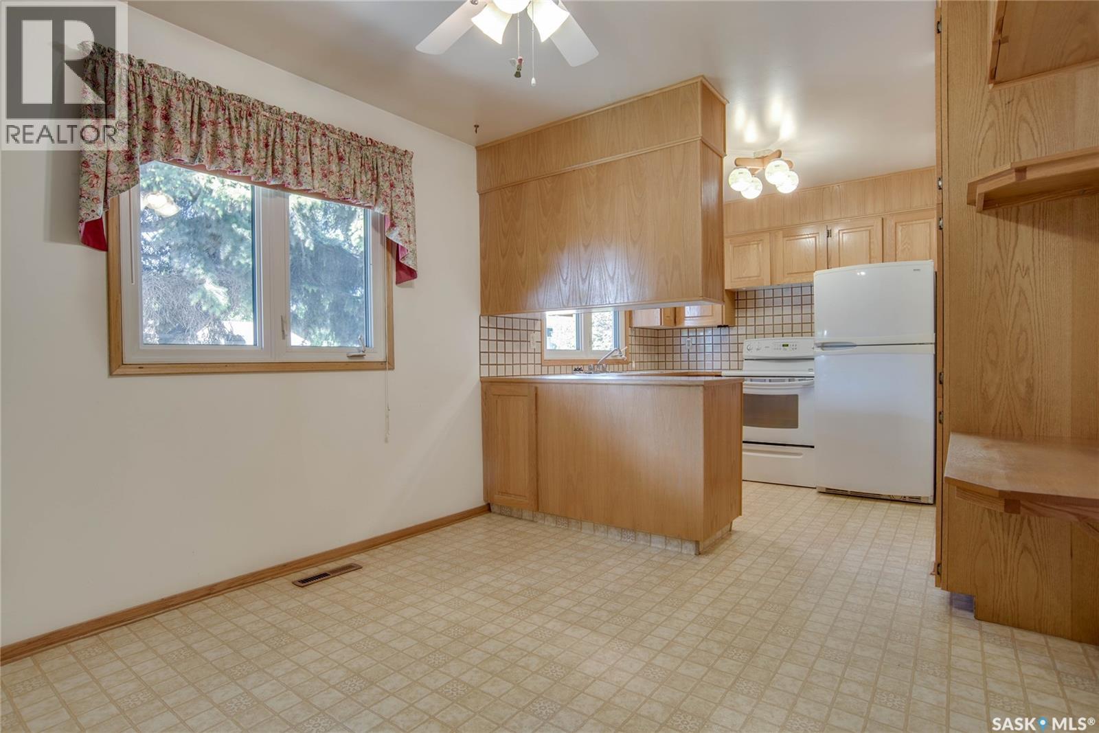 1701 Prince of Wales AVENUE - photo 3