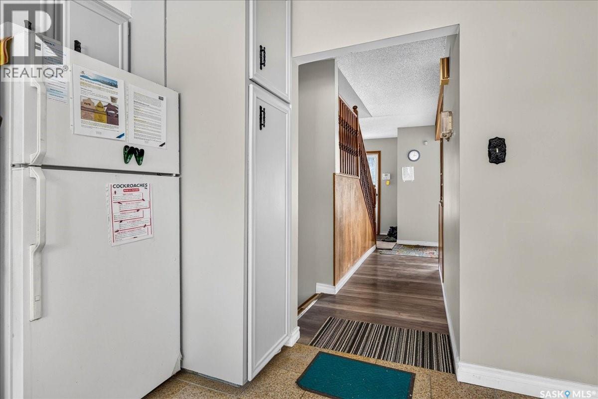 3909 HILLSDALE STREET - 12