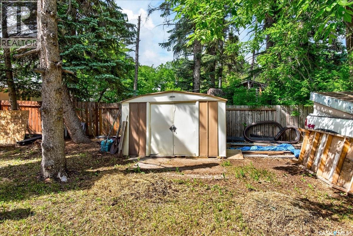 3909 HILLSDALE STREET - 37