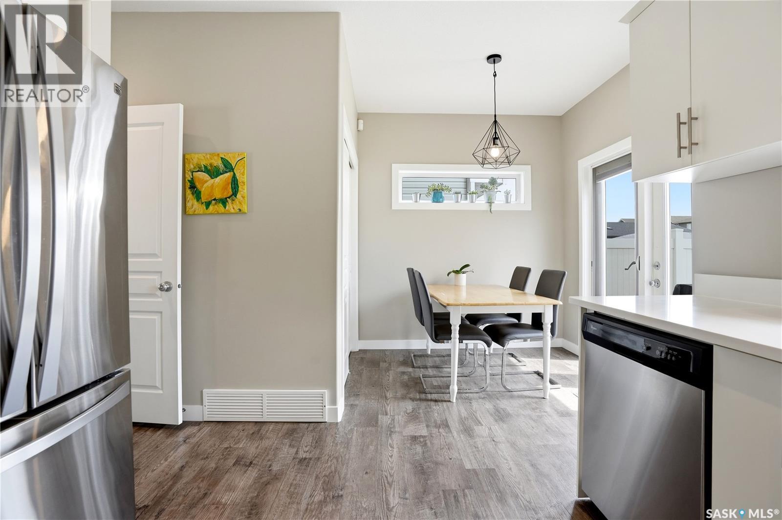 5425 Campling AVENUE — photo 14