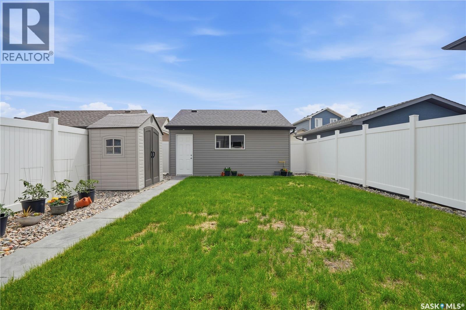 5425 Campling AVENUE — photo 38