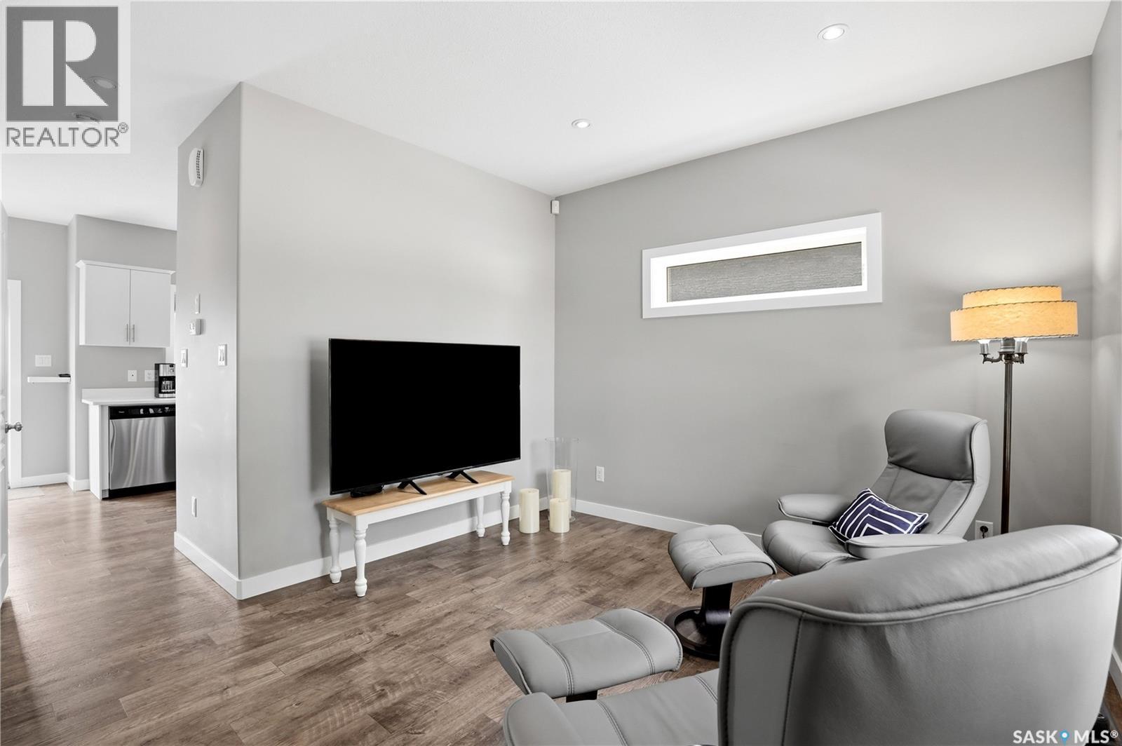 5425 Campling AVENUE - photo 5