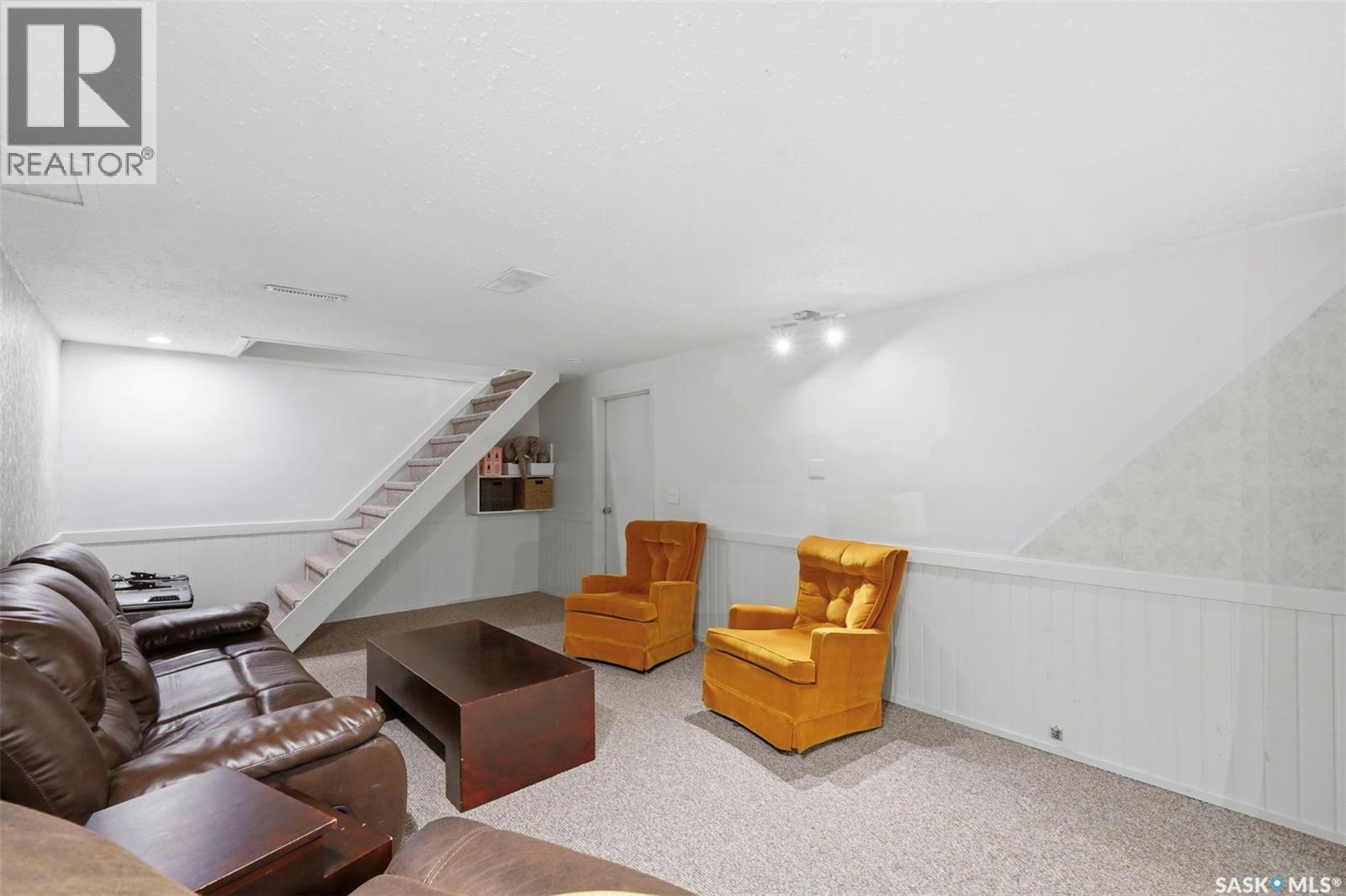 1660 Alexandra AVENUE — photo 24