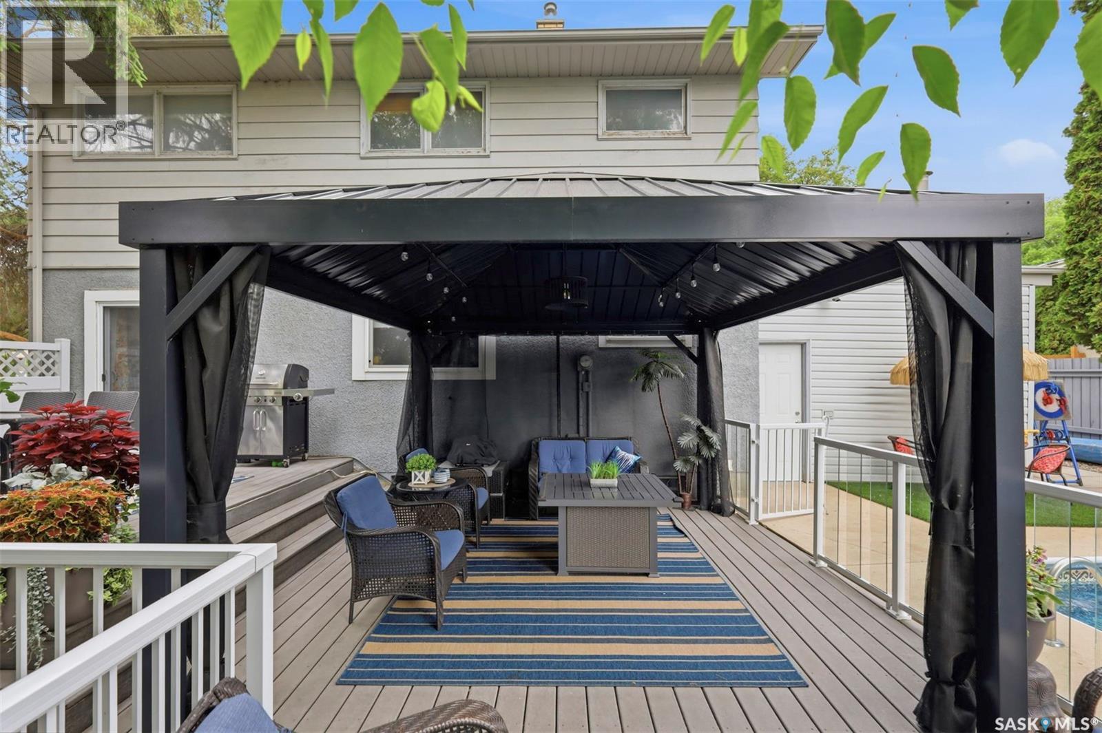 1660 Alexandra AVENUE — photo 33
