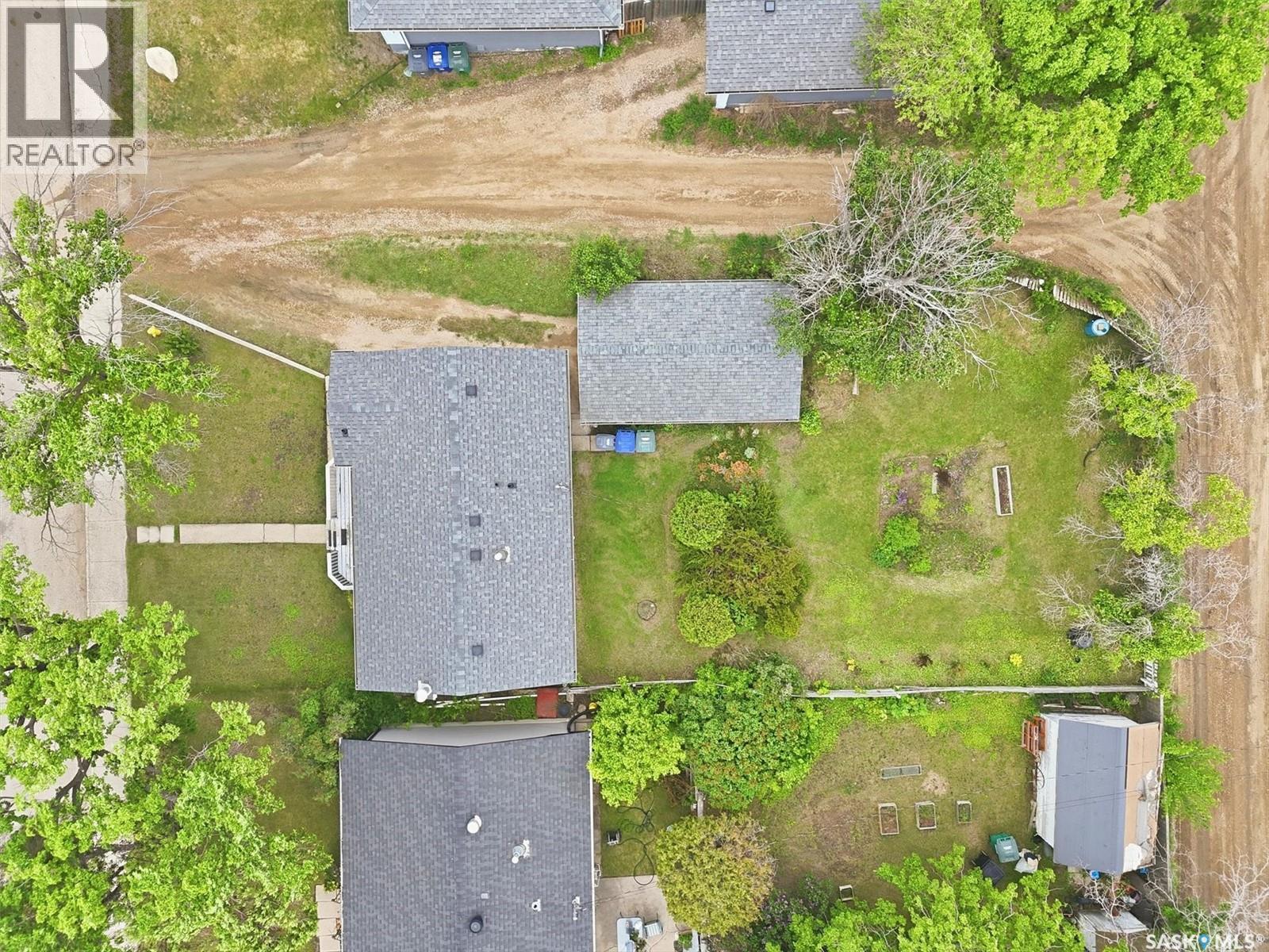 99 Howell AVENUE — photo 44