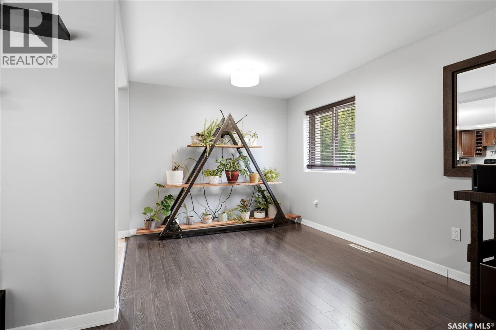 1829 GRANT DRIVE - 12