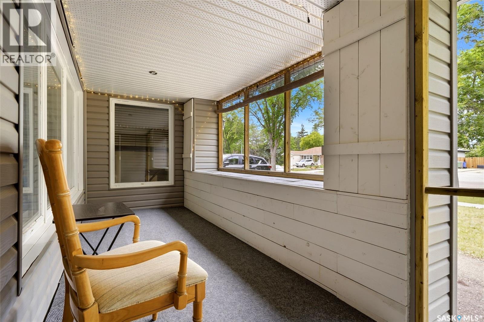 1829 GRANT DRIVE - 3