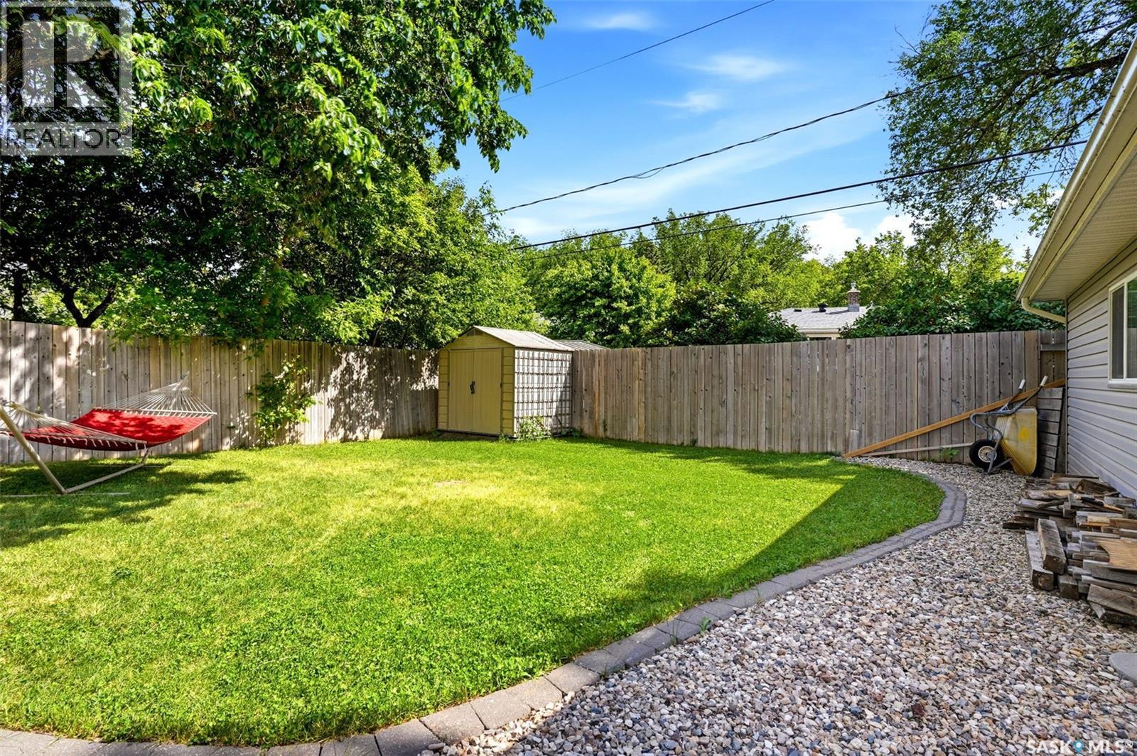 1829 GRANT DRIVE - 32