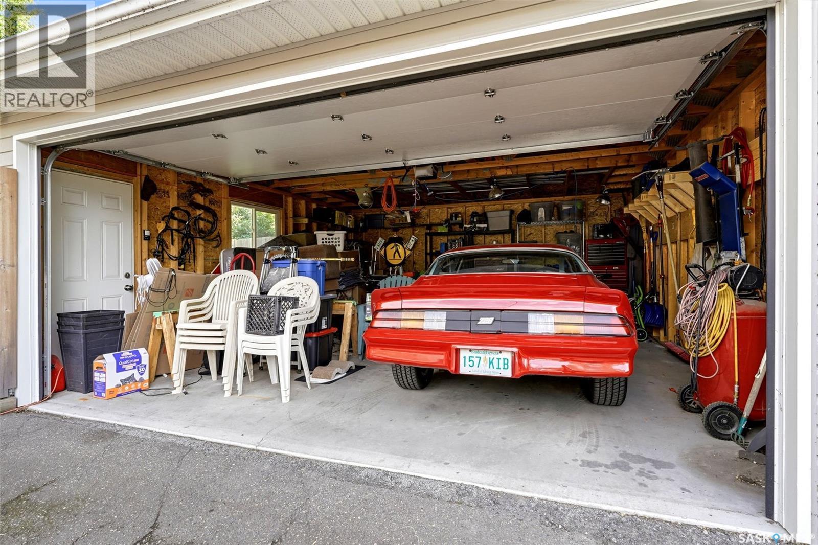 1829 GRANT DRIVE - 35