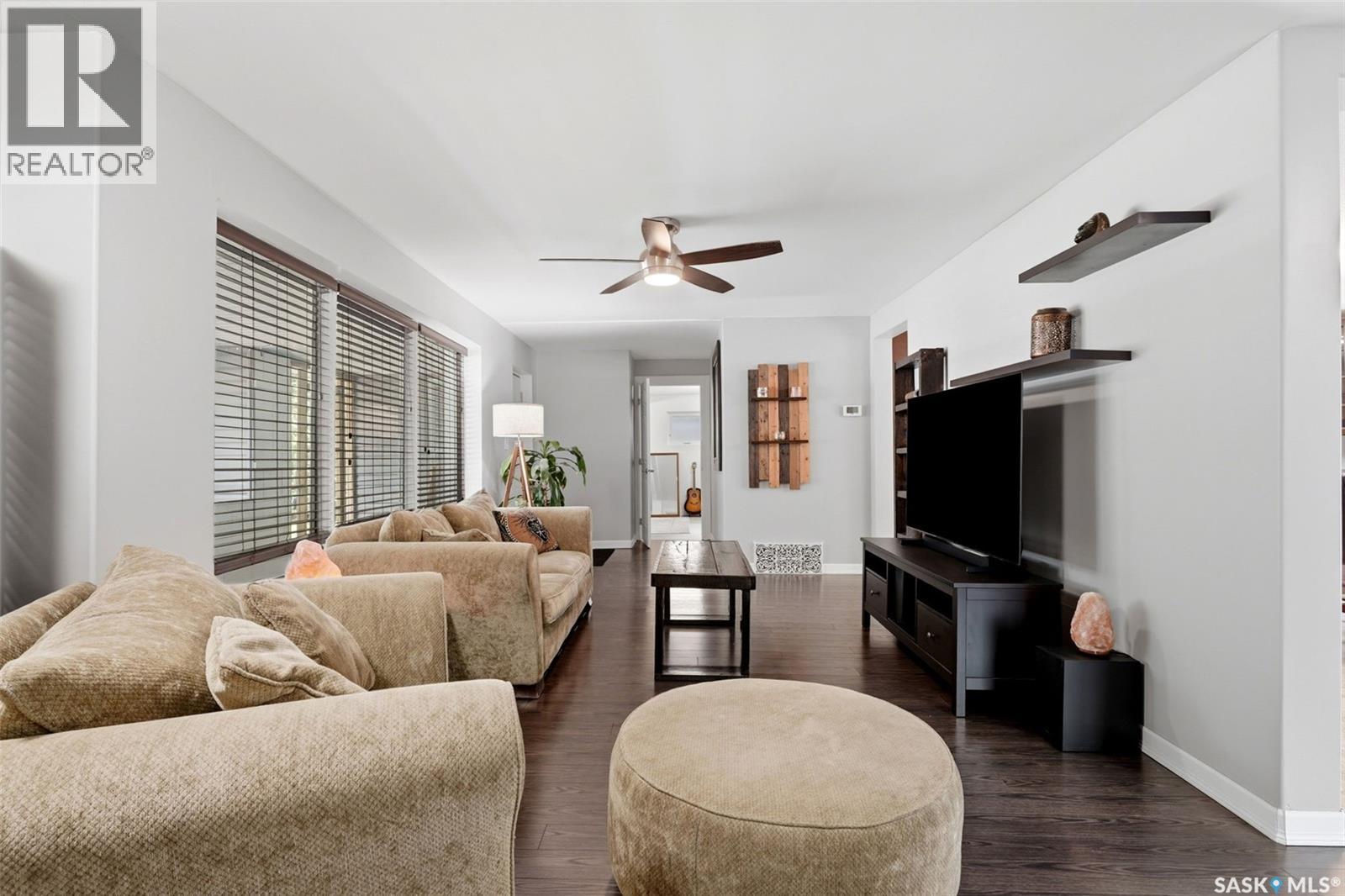 1829 GRANT DRIVE - 7