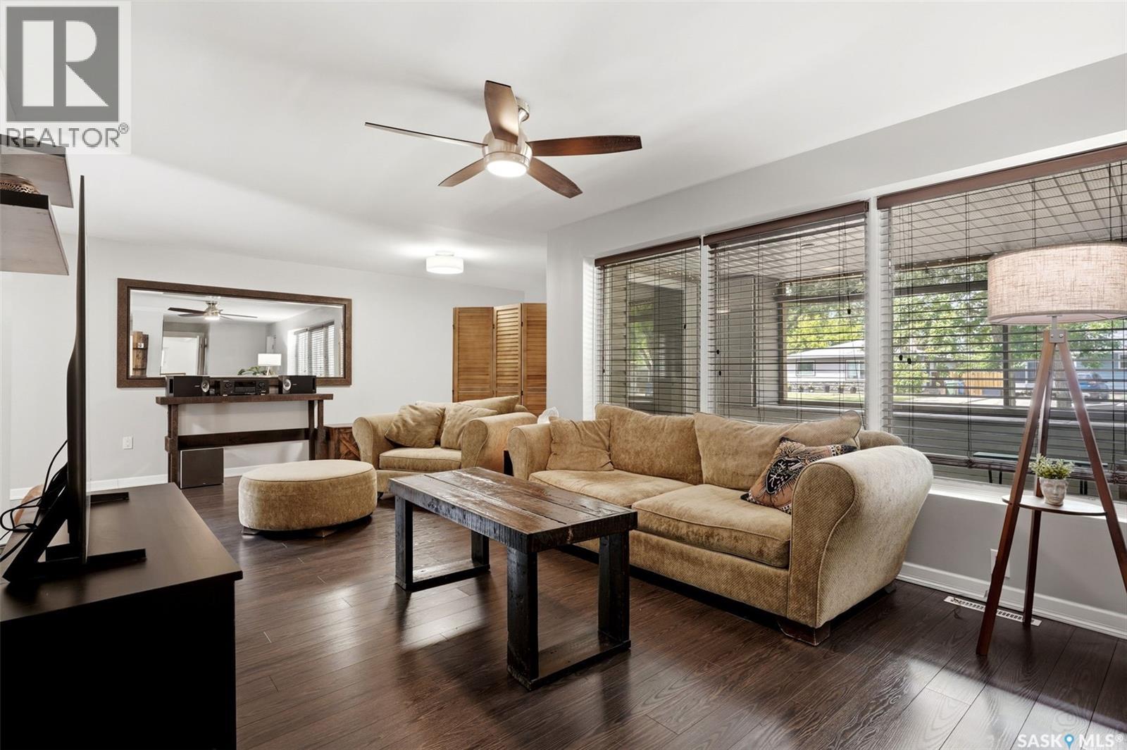 1829 GRANT DRIVE - 8