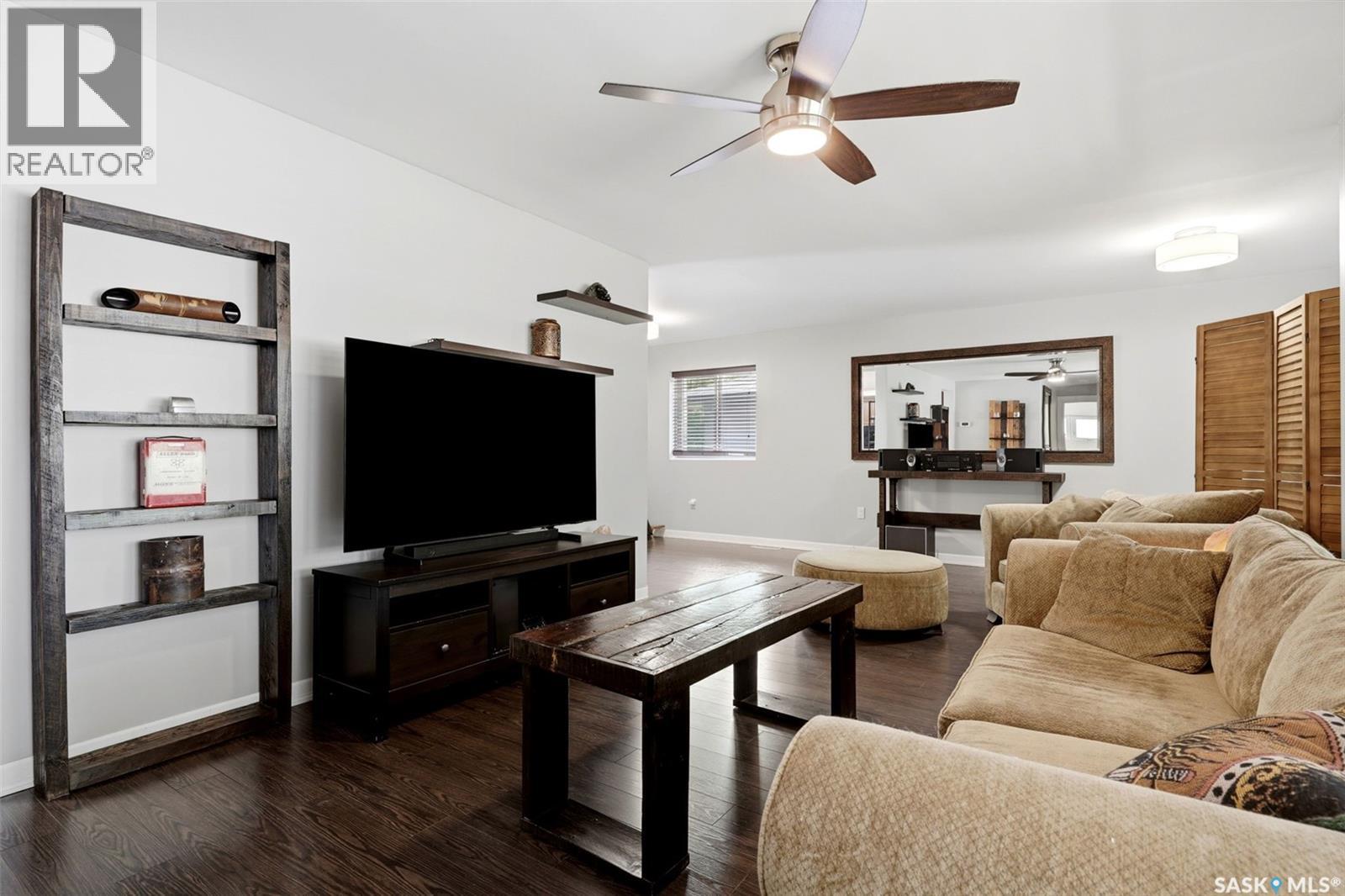 1829 GRANT DRIVE - 9