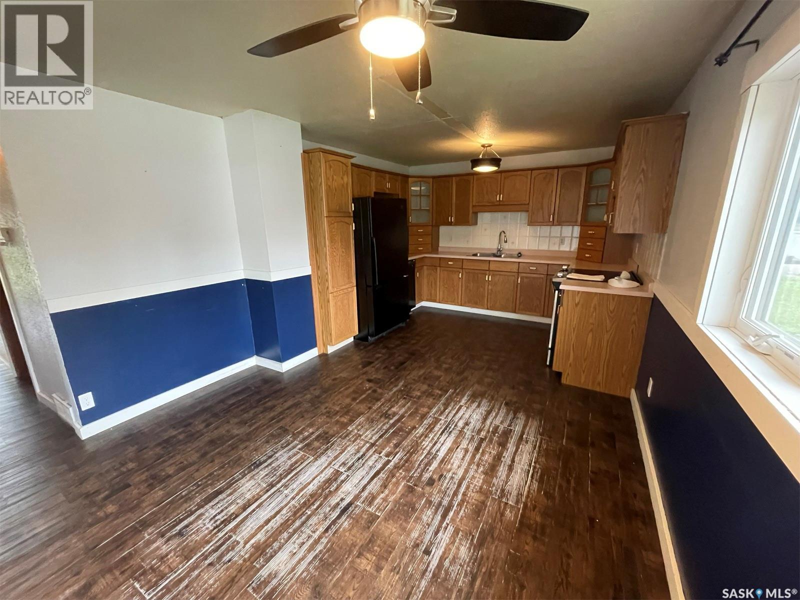 409 4th STREET W - 2