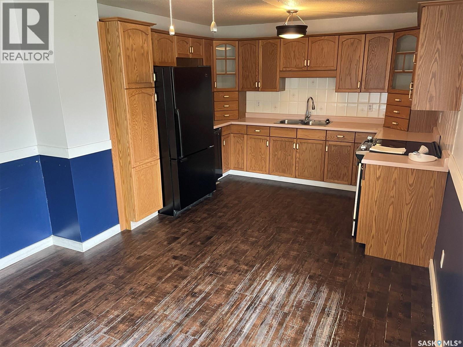 409 4th STREET W - 3