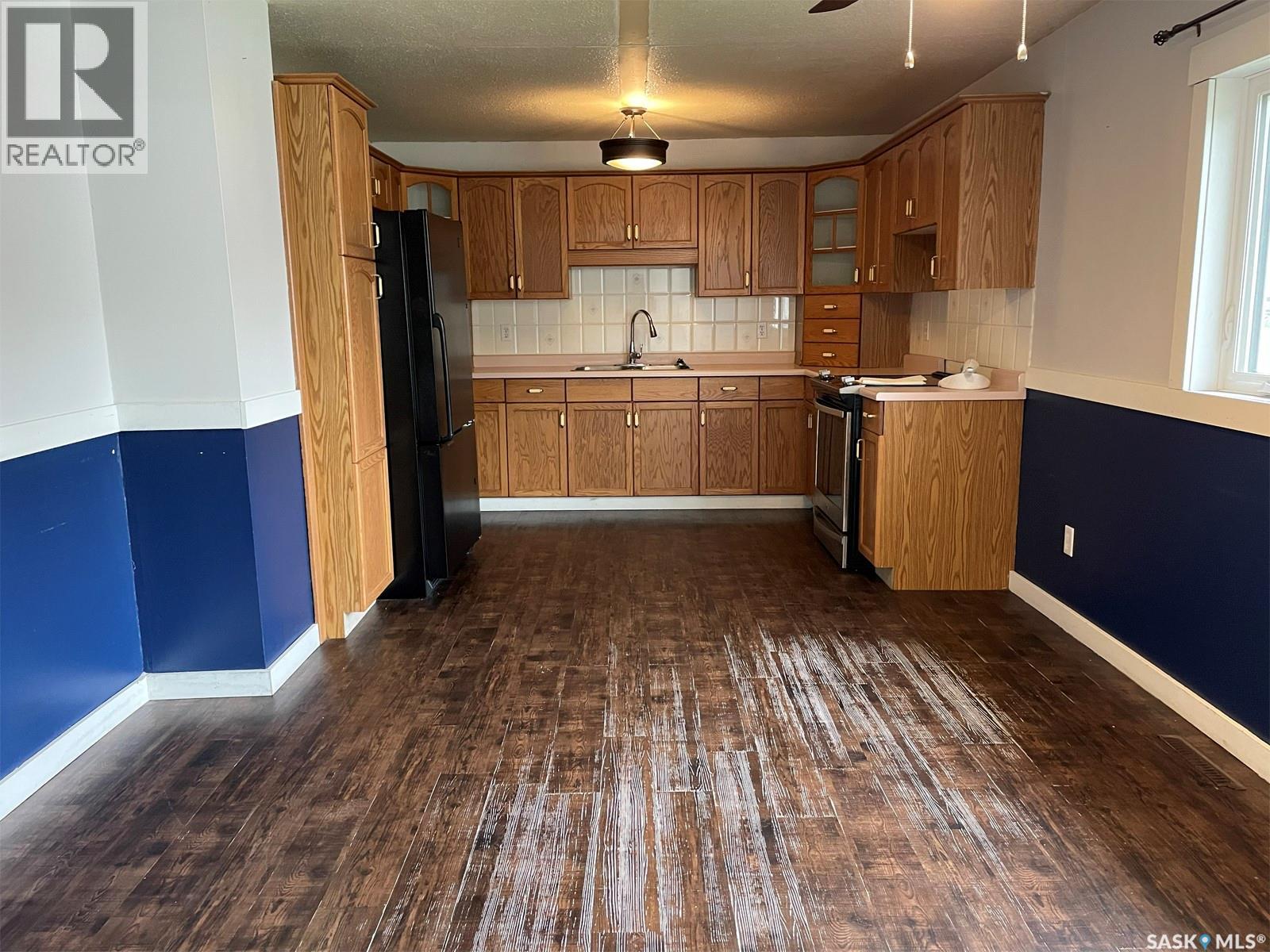409 4th STREET W - 4