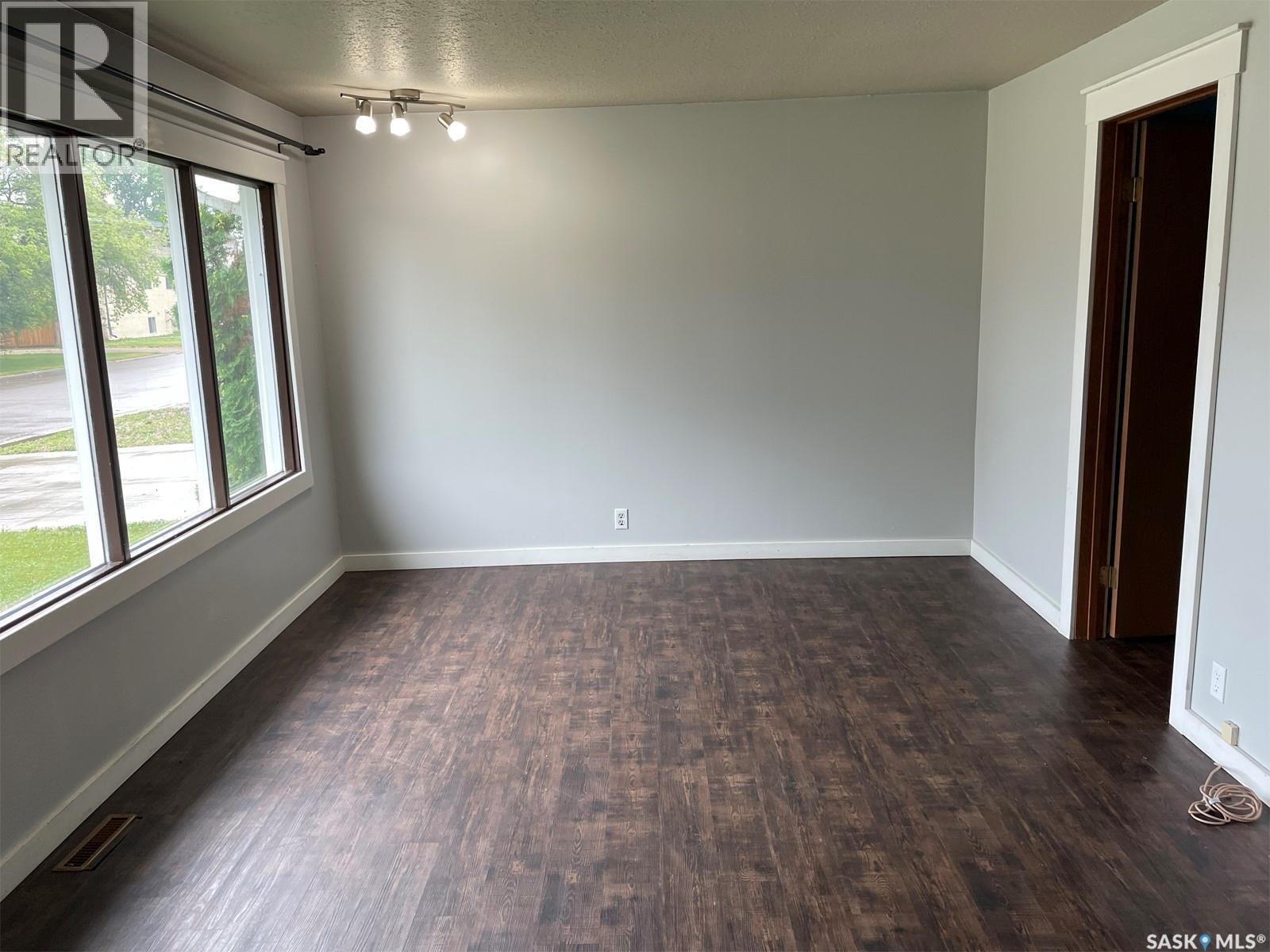 409 4th STREET W - 5