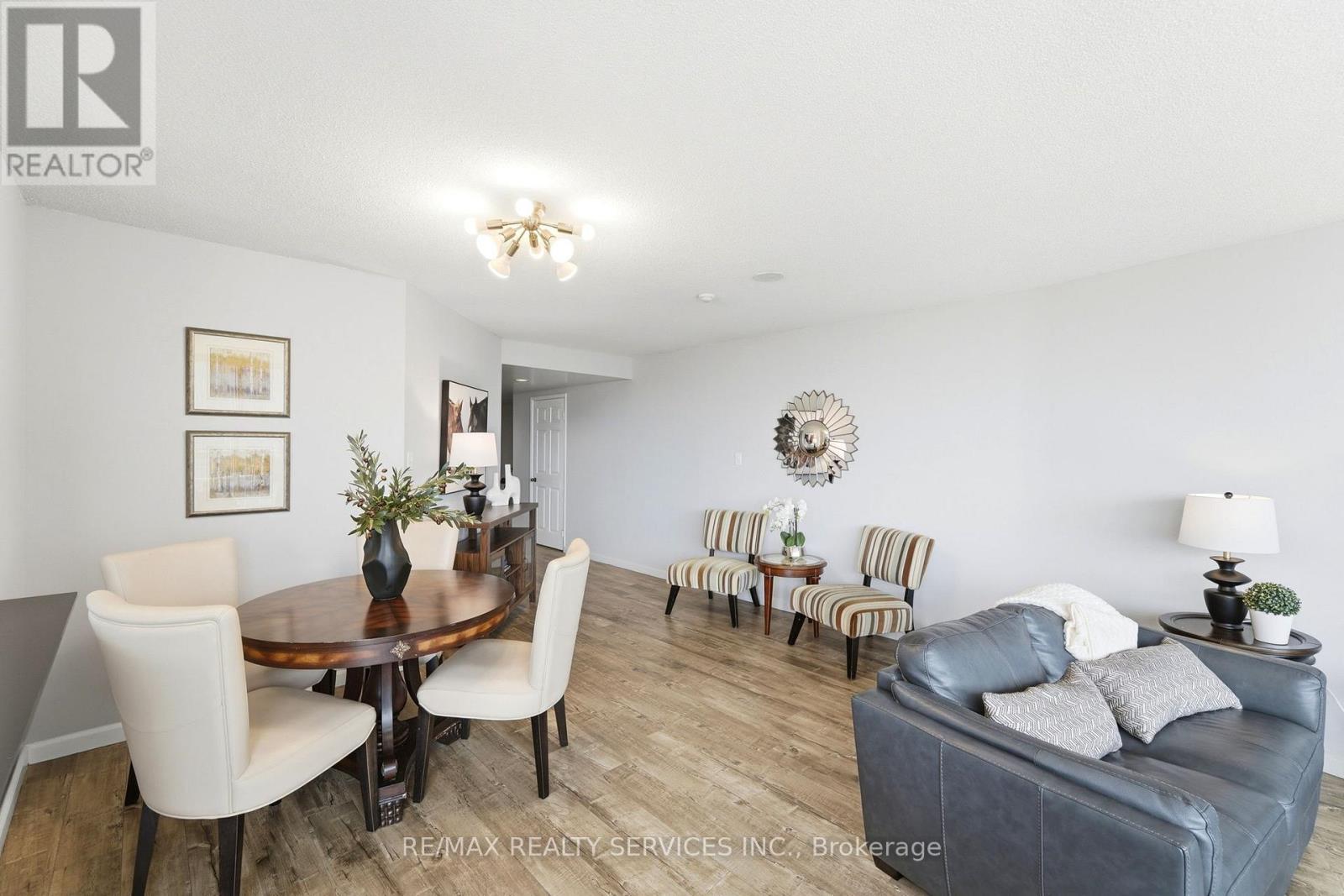 #2007 50 EGLINTON AVENUE W - 14