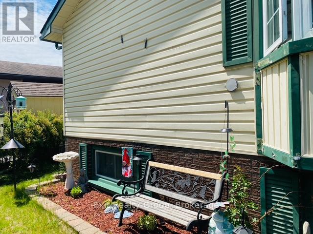 116 NICHOLAS STREET - 2