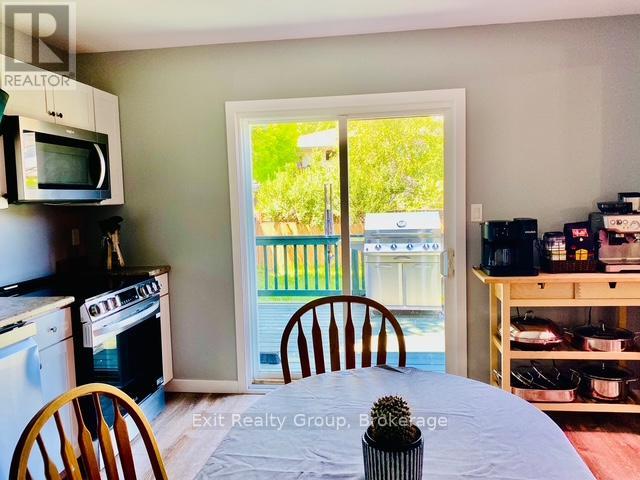 116 NICHOLAS STREET - 21