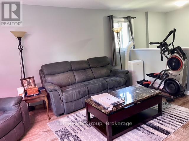 116 NICHOLAS STREET - 17