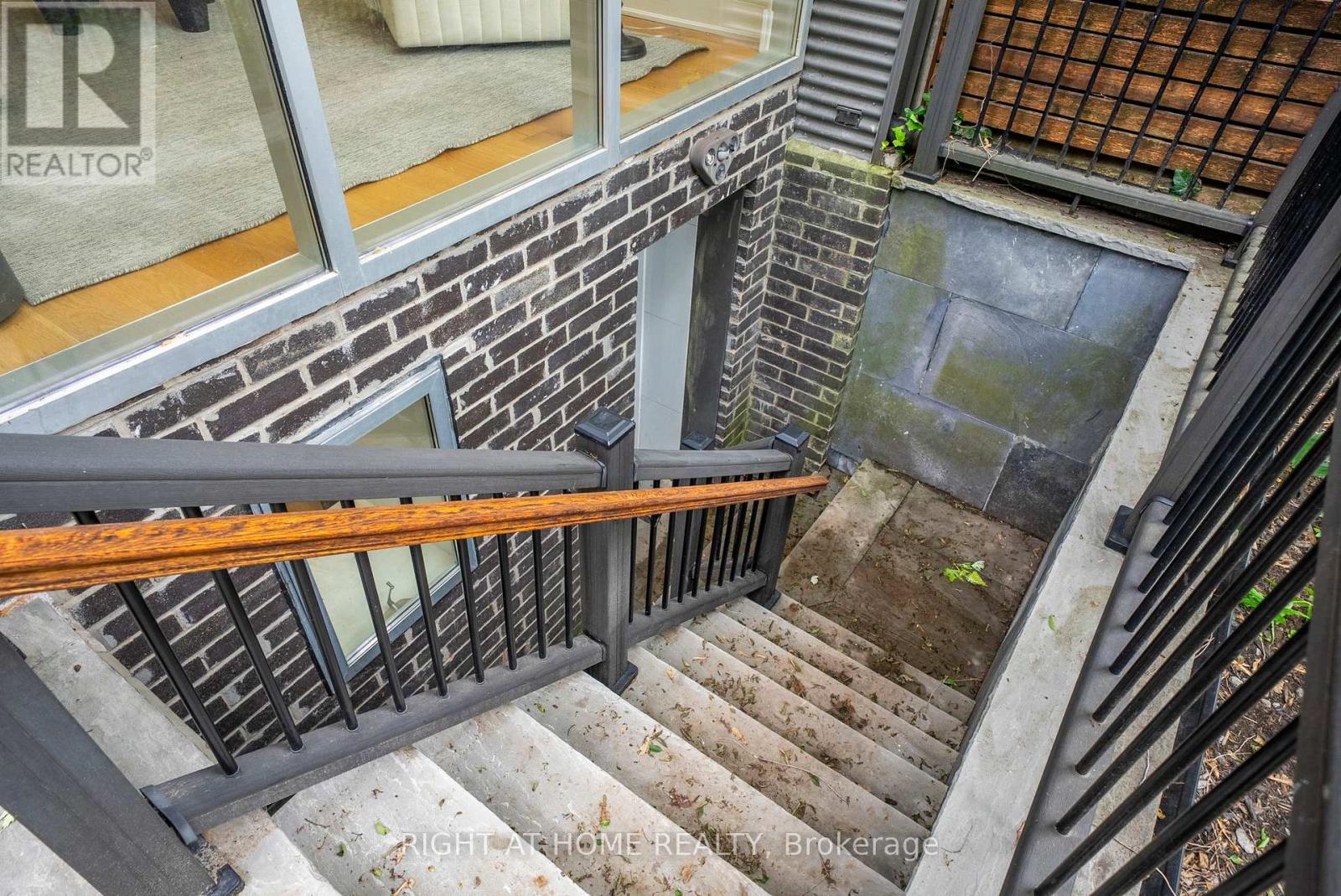 281 BRUNSWICK AVENUE - 31
