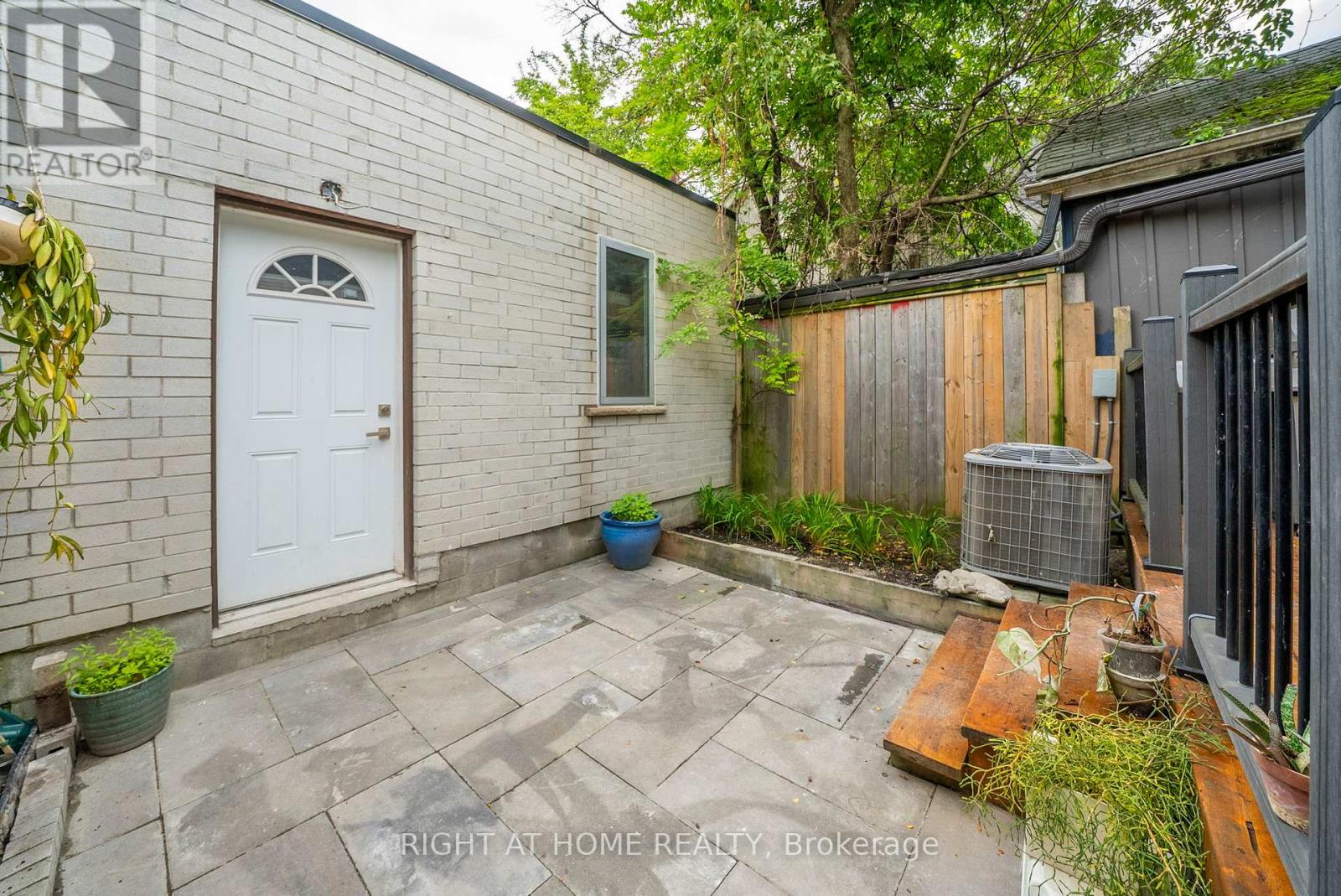281 BRUNSWICK AVENUE - 32