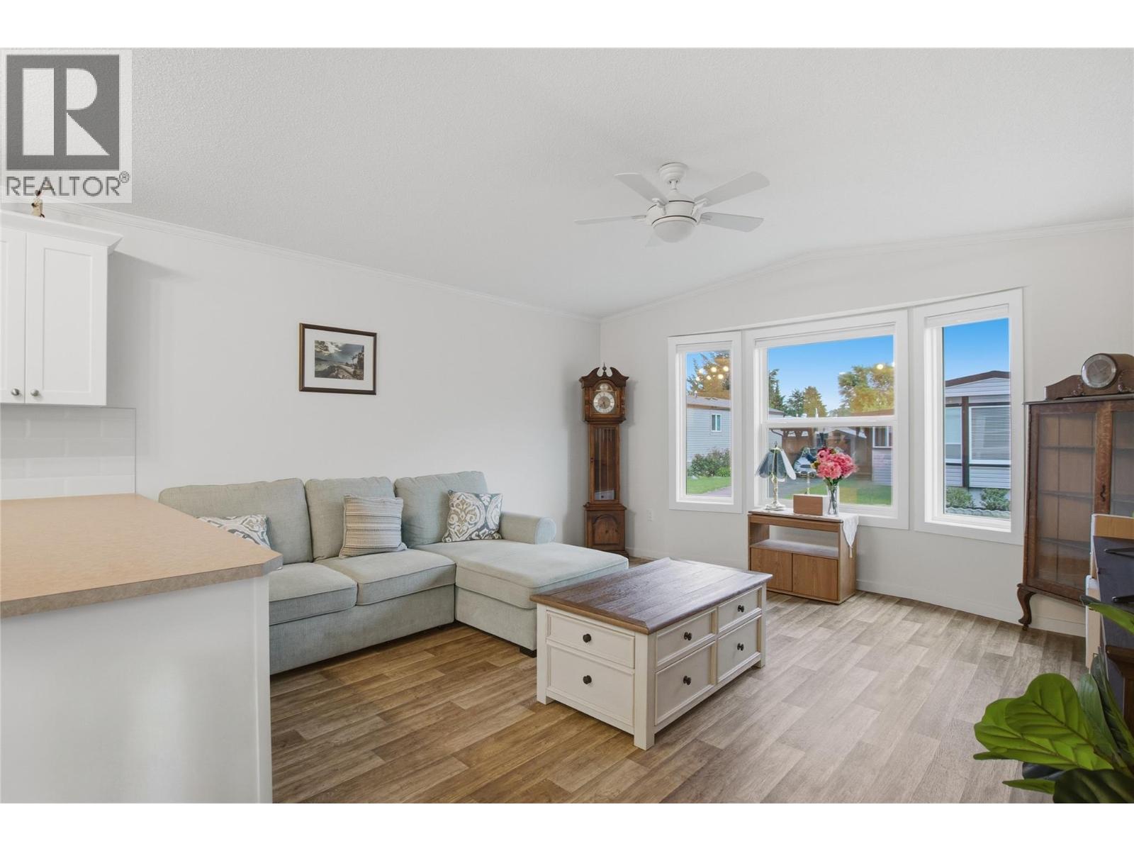 #66 2400 Oakdale Way - 10