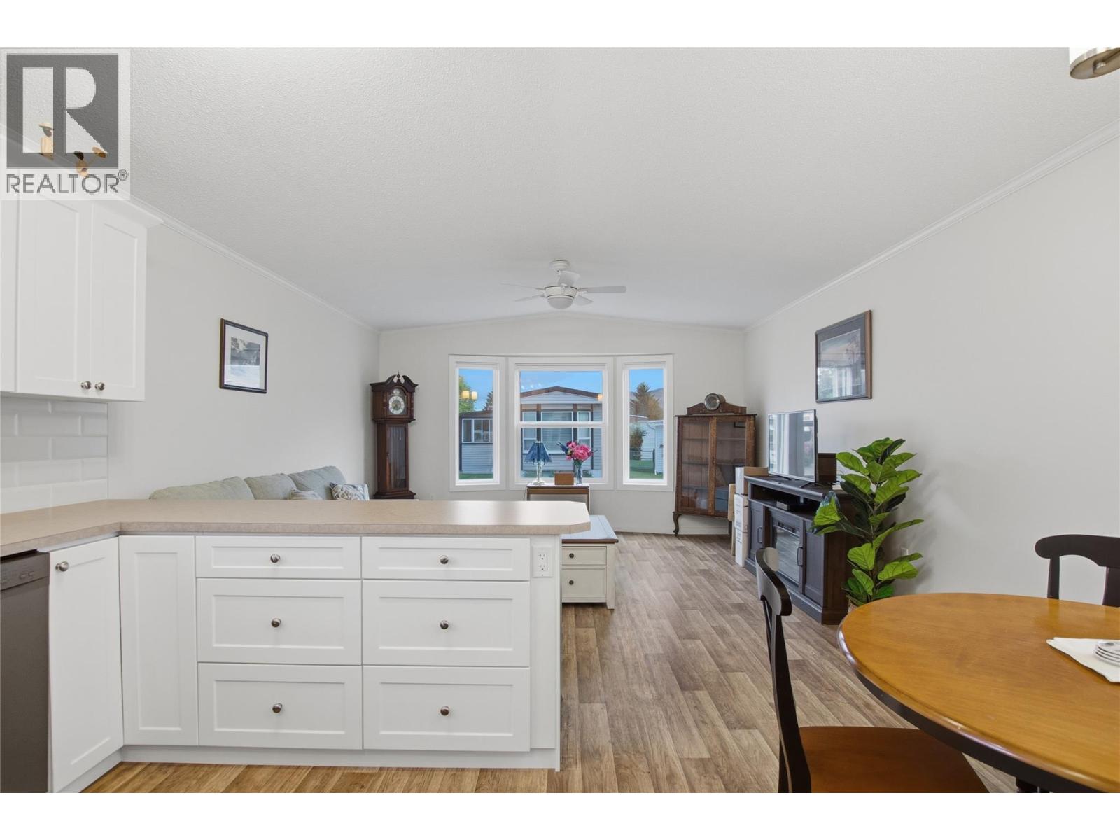 #66 2400 Oakdale Way - 15