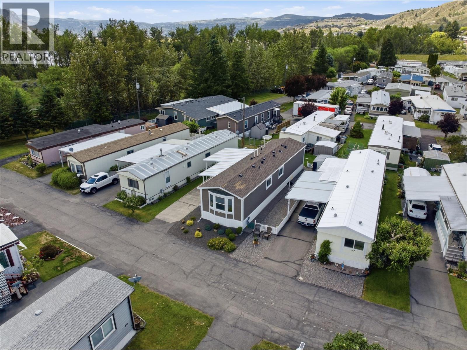 #66 2400 Oakdale Way - Image 23