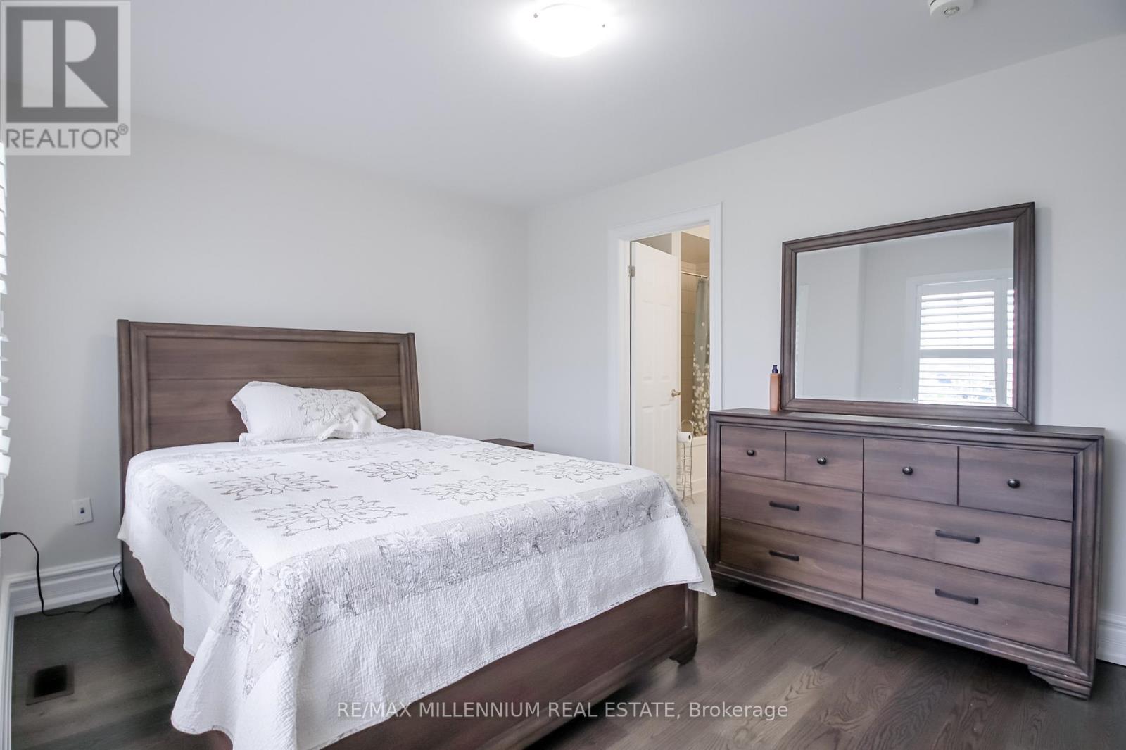 47 DOUGLAS KEMP CRESCENT - 19