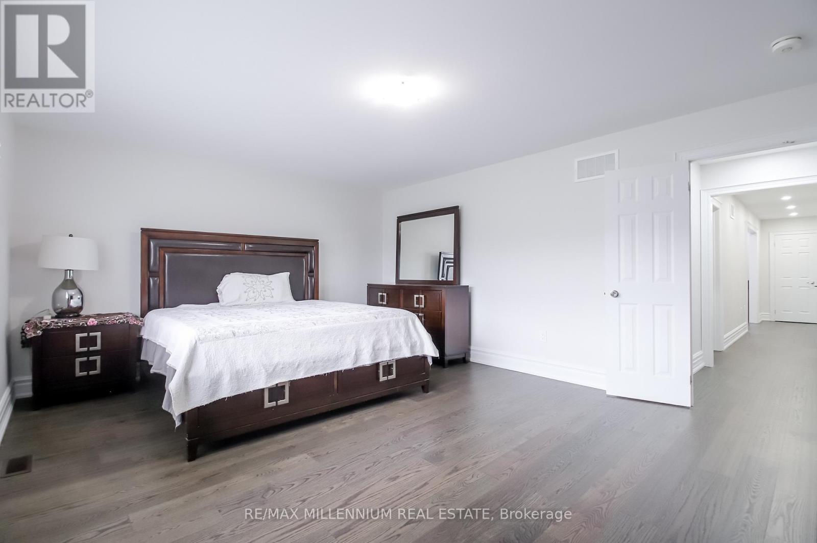 47 DOUGLAS KEMP CRESCENT - 29