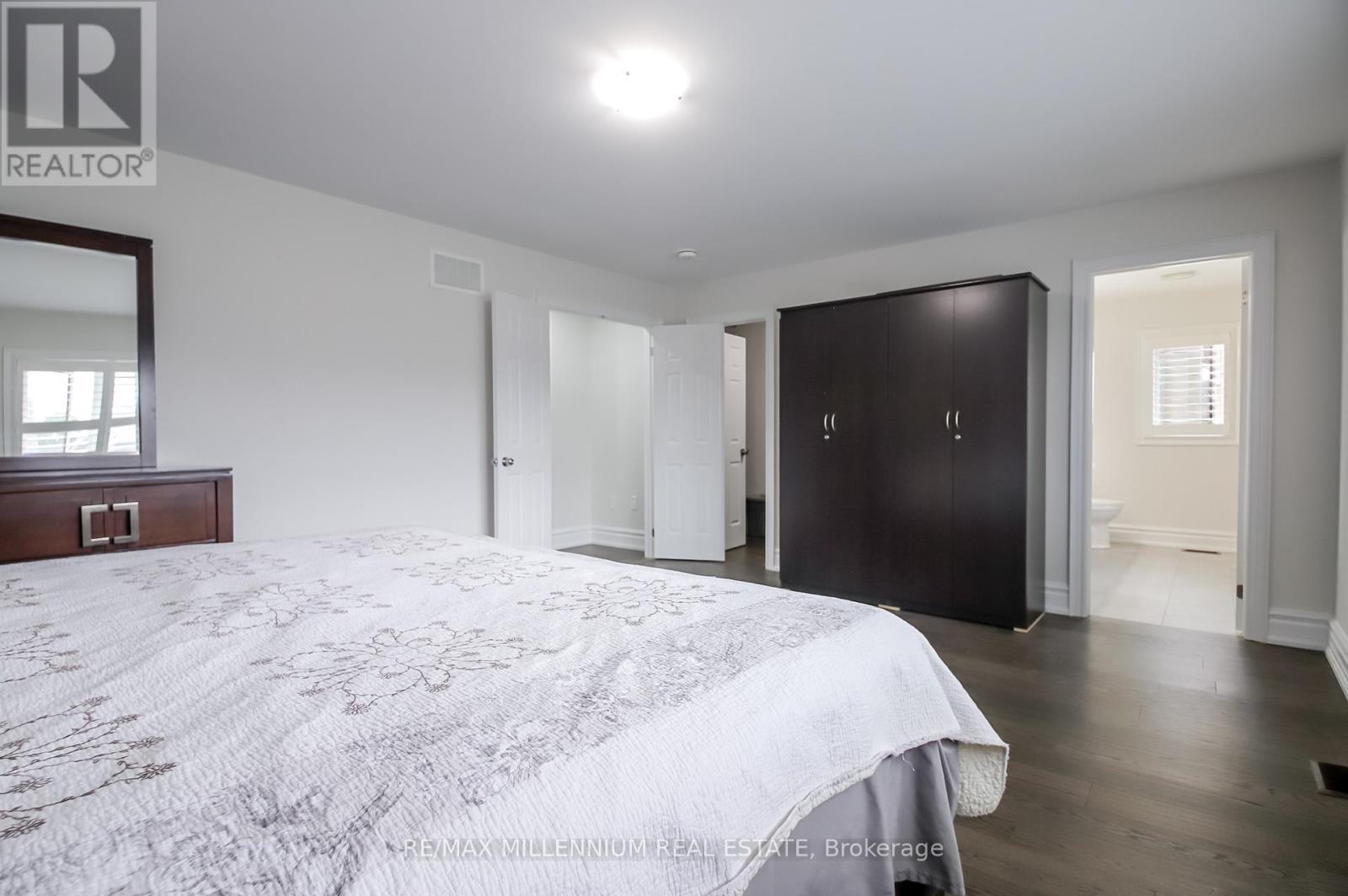 47 DOUGLAS KEMP CRESCENT - 30