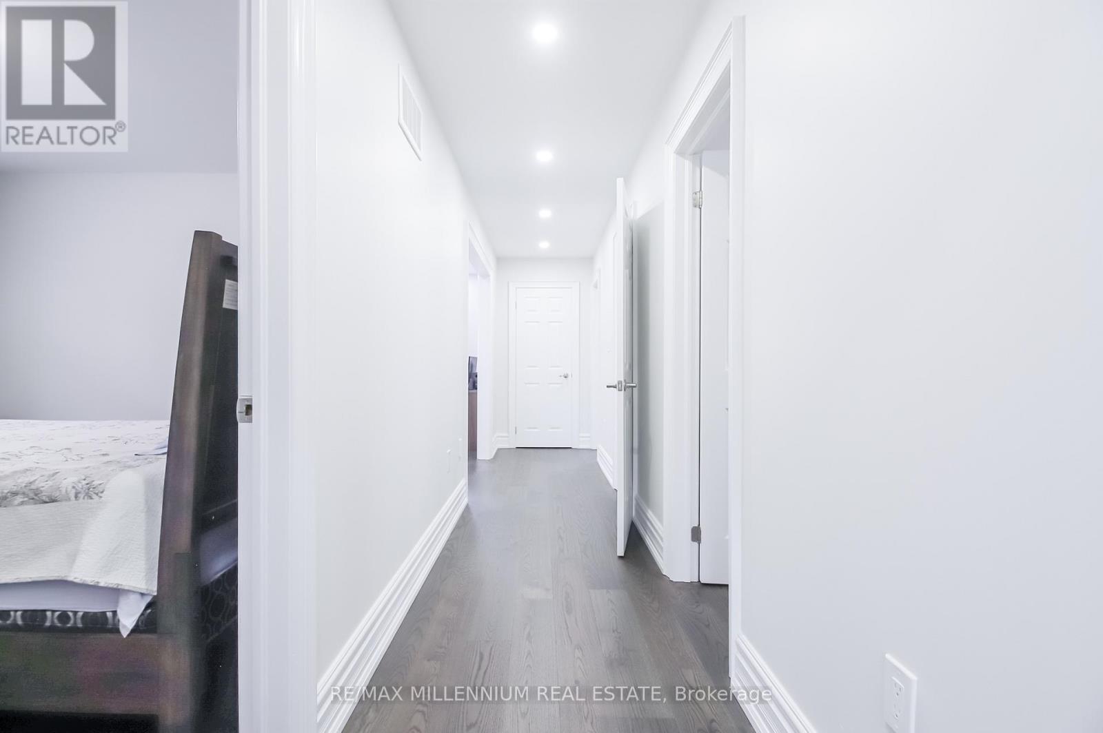 47 DOUGLAS KEMP CRESCENT - 34