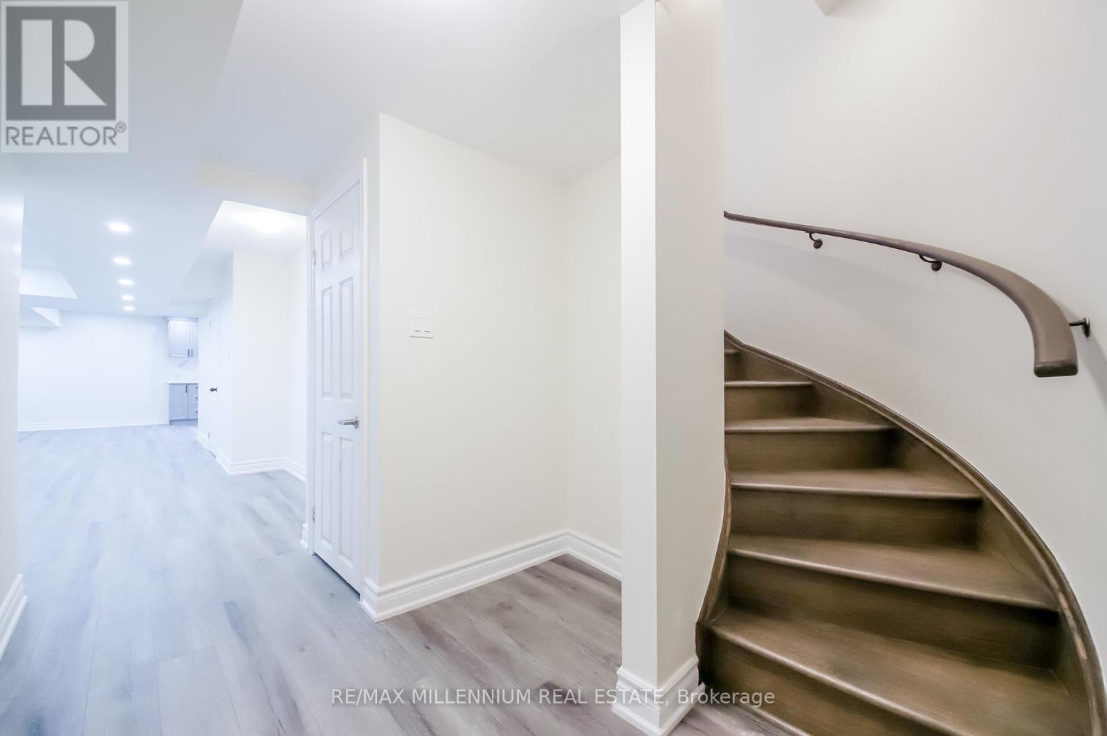 47 DOUGLAS KEMP CRESCENT - 38