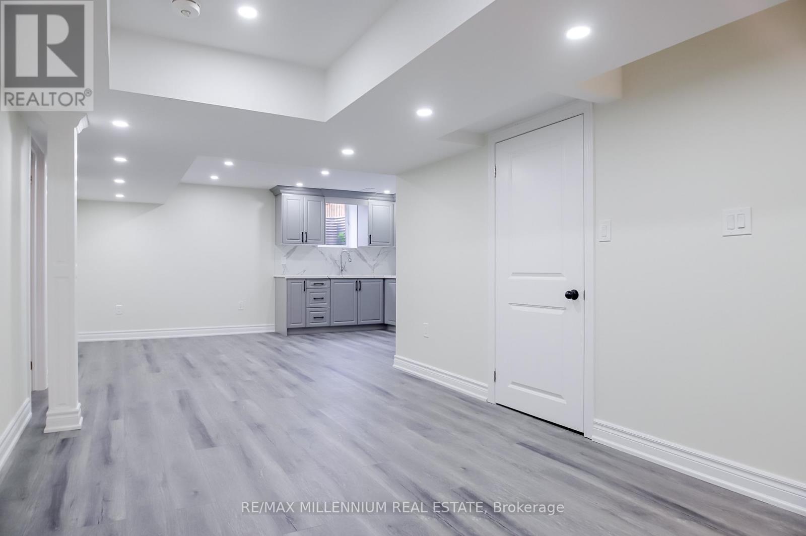 47 DOUGLAS KEMP CRESCENT - 41