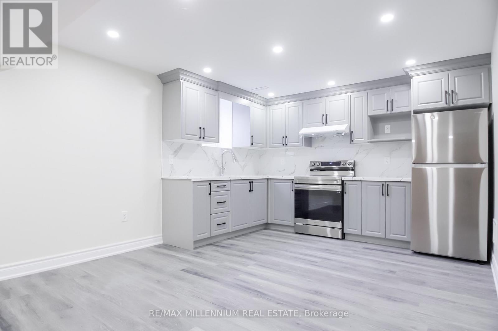 47 DOUGLAS KEMP CRESCENT - 42